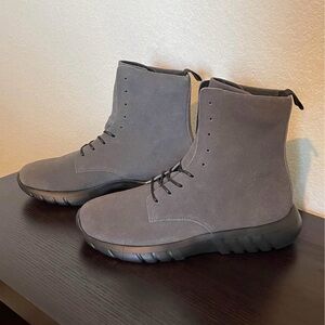 Cuatro men’s high top boot style shoes